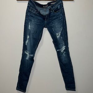 Guess Power Skinny Low rise jean size 27